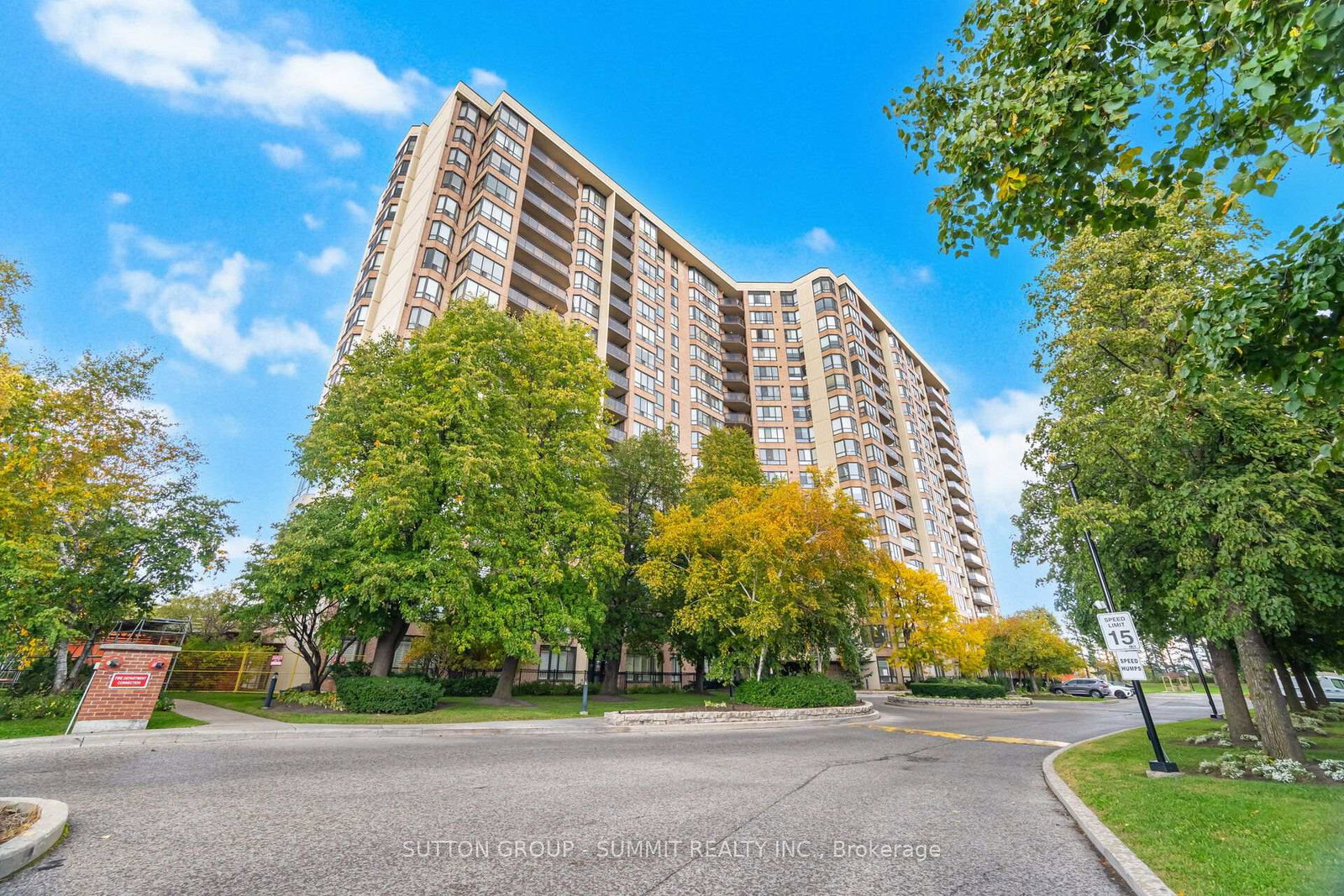 20-cherrytree-drive-brampton-ontario-w13806068