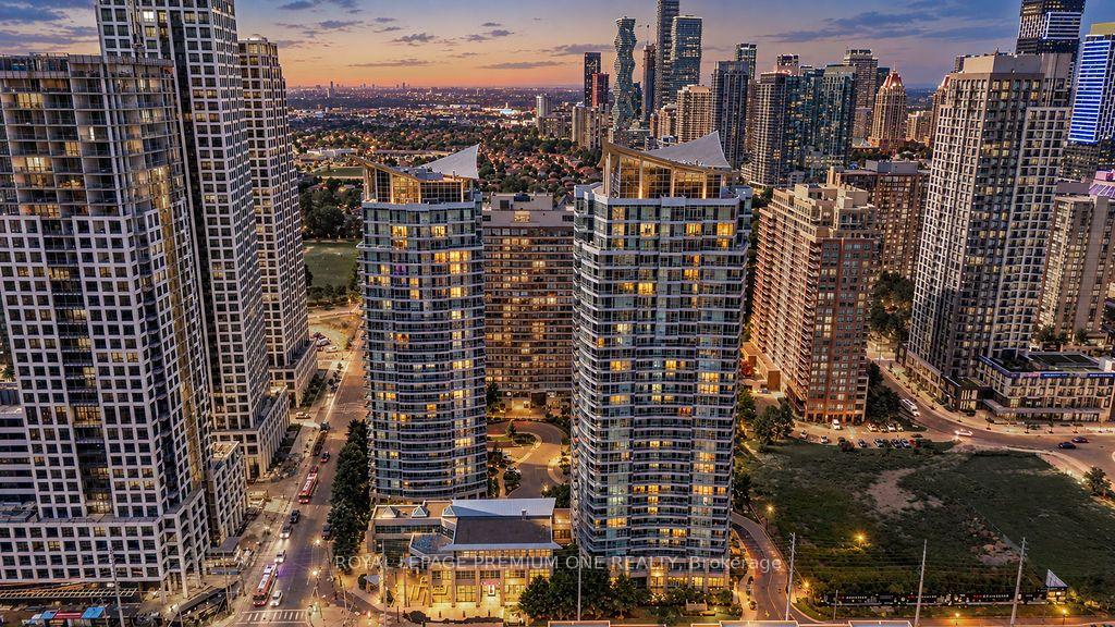 33-elm-drive-w-mississauga-ontario-w13806132