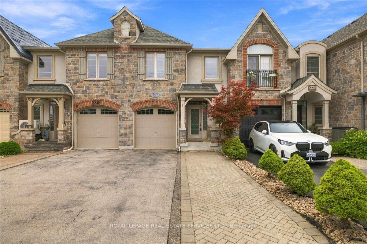 2328-whistling-springs-crescent-oakville-ontario-w13806262