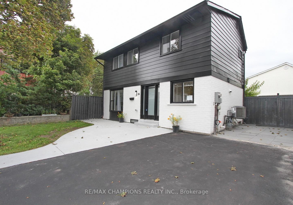 16-glencairn-square-brampton-ontario-w13806292