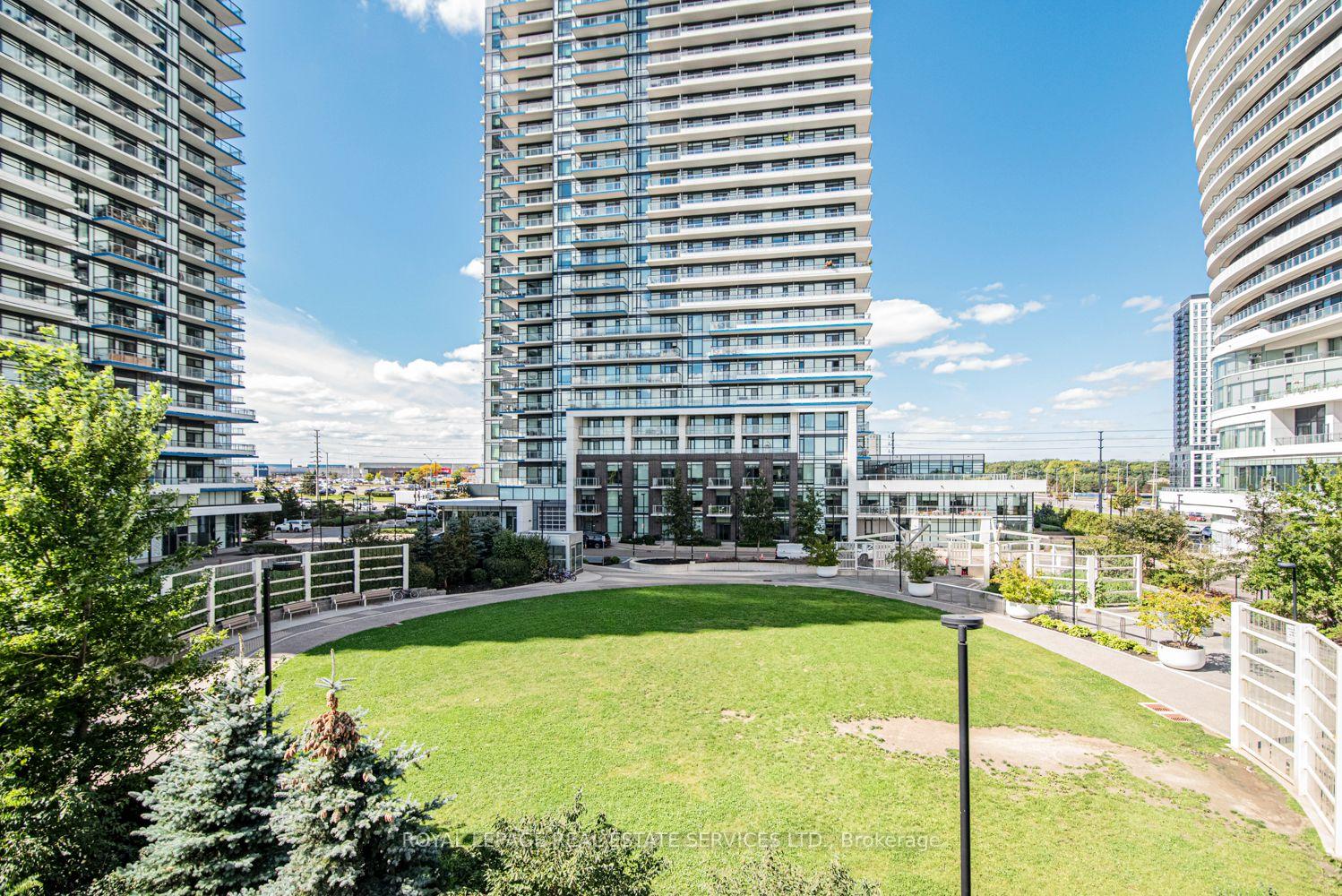 2530-eglinton-avenue-w-mississauga-ontario-w13806300