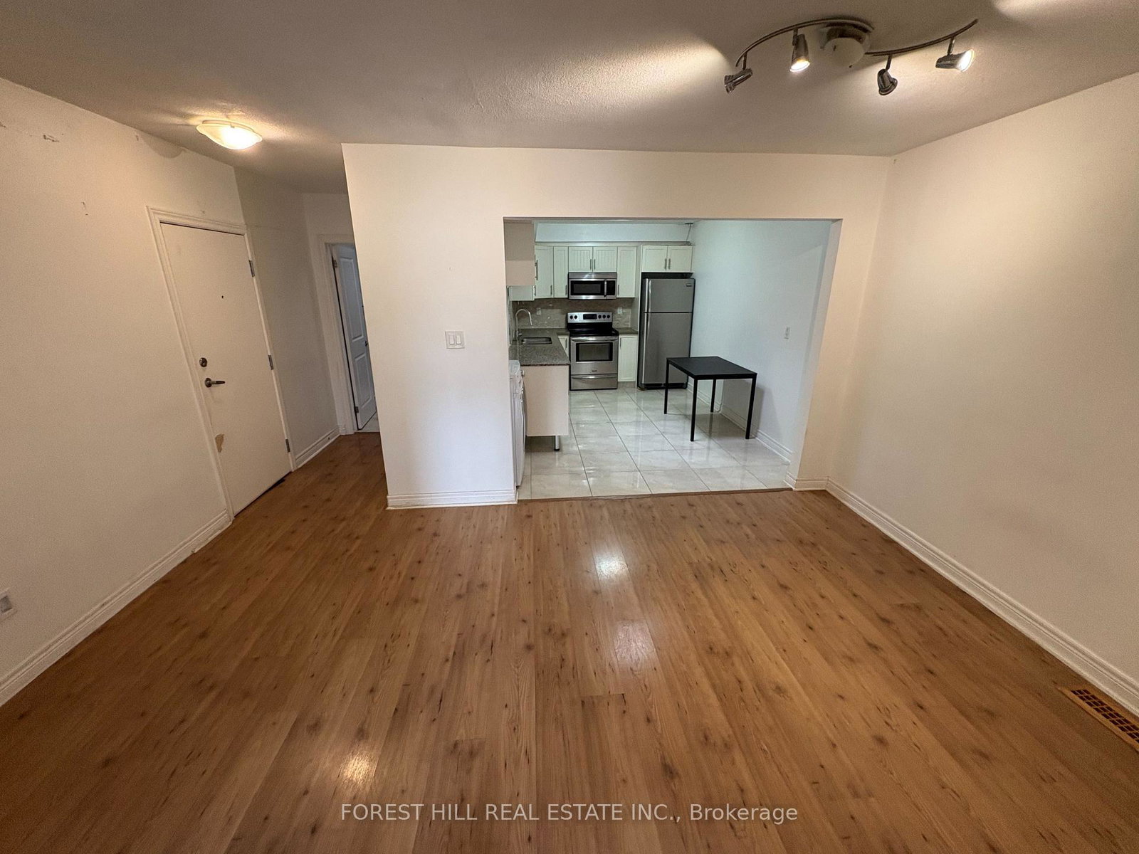 34lakeshore-road-e-oakville-ontario-w13806528