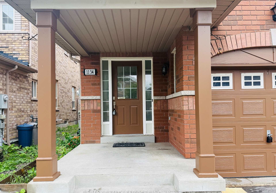 1134-houston-drive-milton-ontario-w13806774