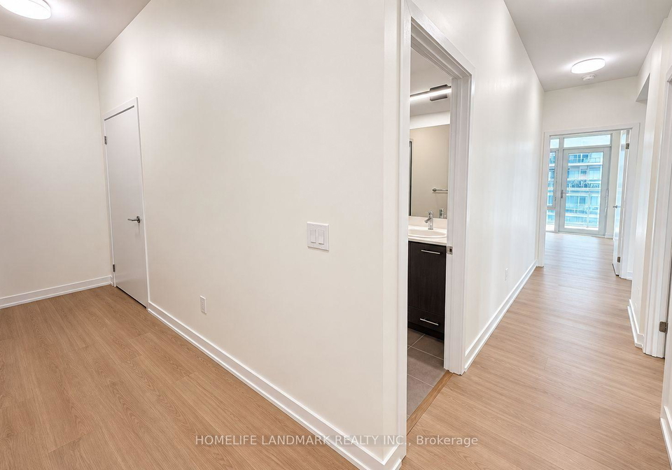 360-square-one-drive-mississauga-ontario-w13806878