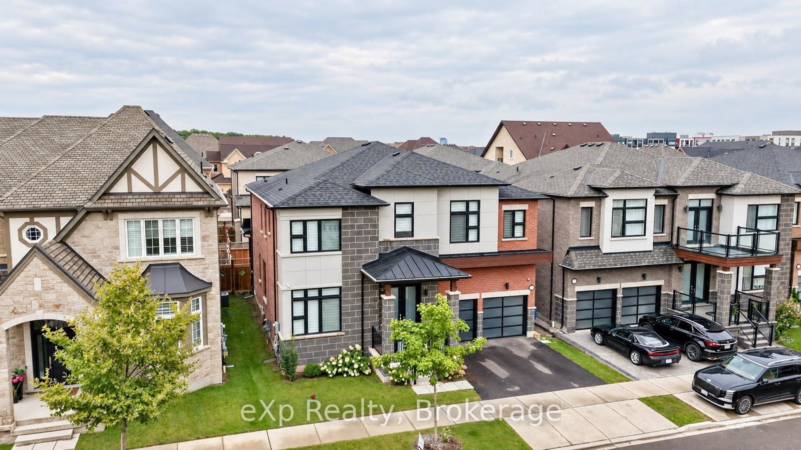 3313-sunningdale-gardens-oakville-ontario-w13806952