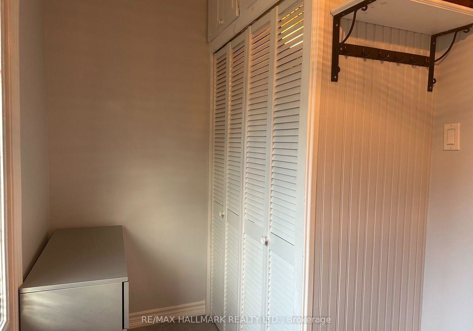 15-daniels-street-toronto-etobicoke-ontario-w13807100