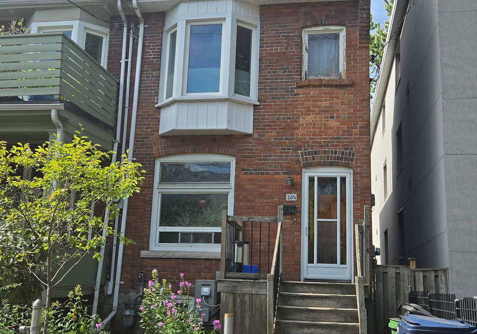 2012-ohara-avenue-ne-toronto-toronto-ontario-w13807318