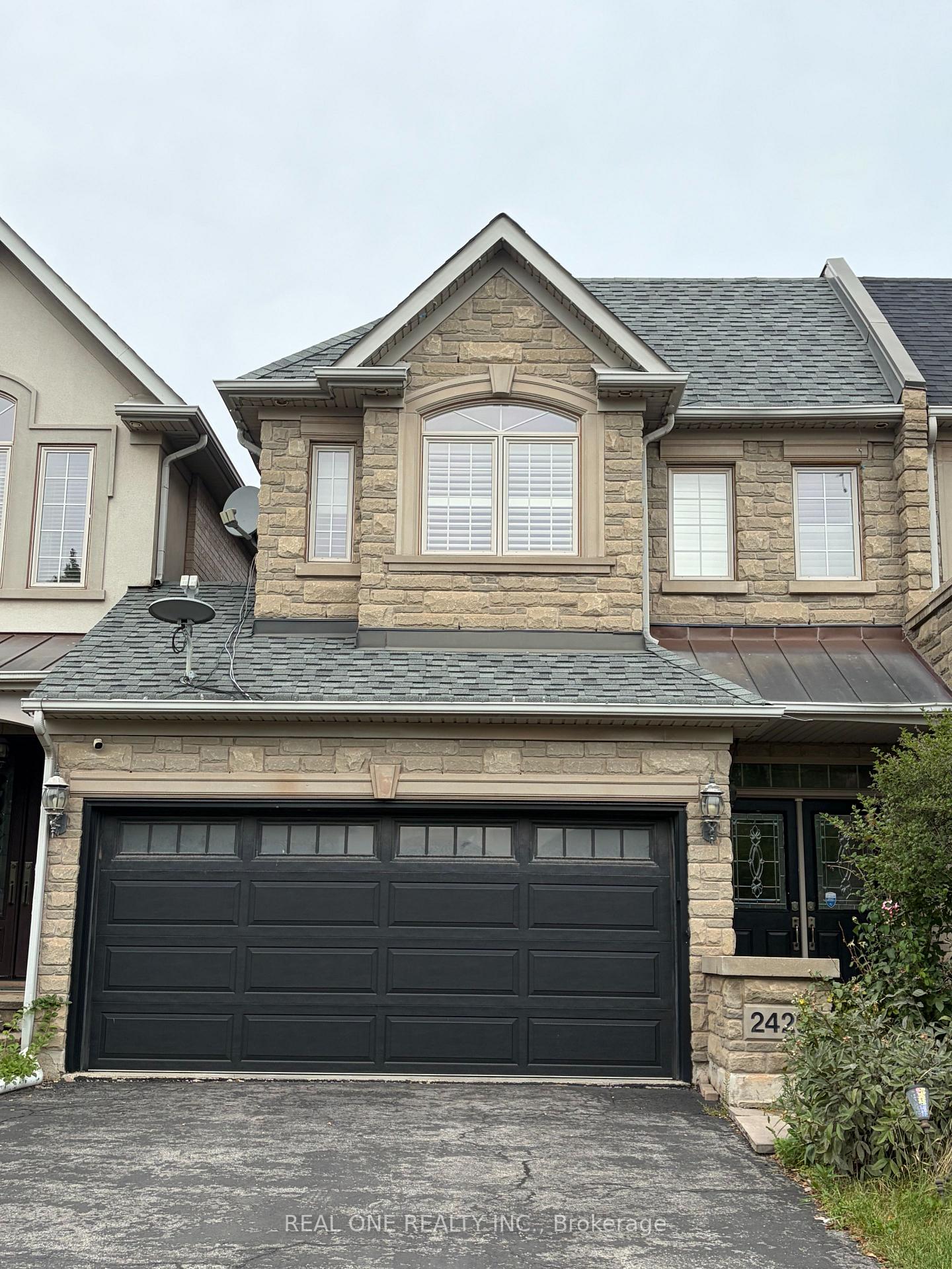 2429-presquile-drive-oakville-ontario-w13807406