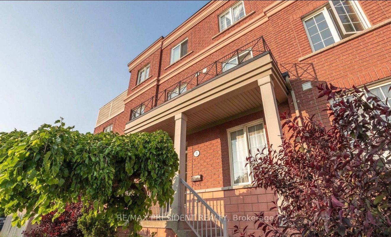 3-herzberg-gardens-toronto-york-ontario-w13807414
