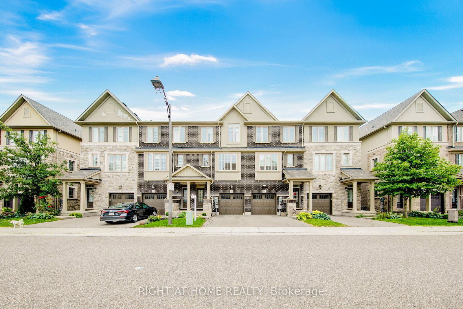 408-belcourt-common-oakville-ontario-w13807490