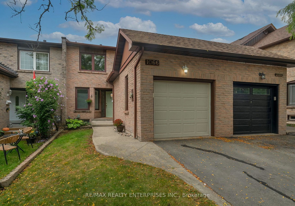 1066-runnymead-crescent-oakville-ontario-w13807532