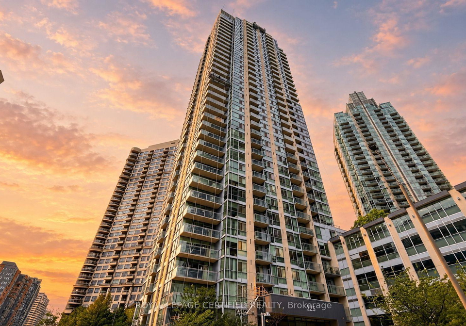 225-webb-drive-mississauga-ontario-w13807538