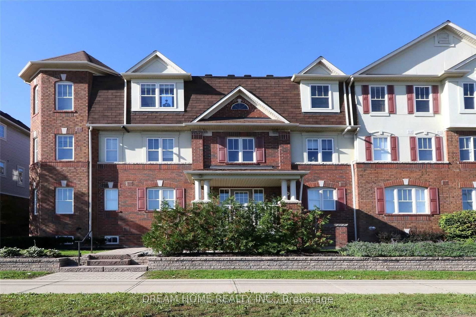 605-dundas-street-w-mississauga-ontario-w13807594