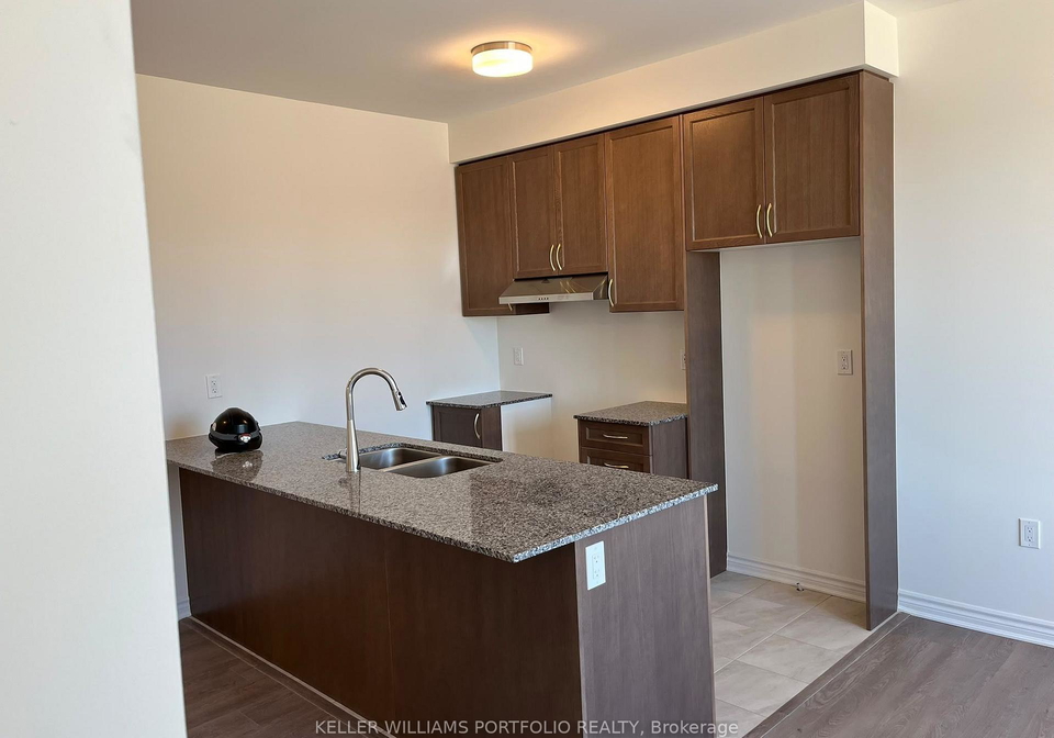 8-thornbird-crescent-brampton-ontario-w13807608