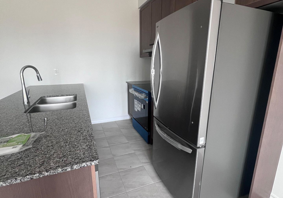 8-thornbird-crescent-brampton-ontario-w13807608