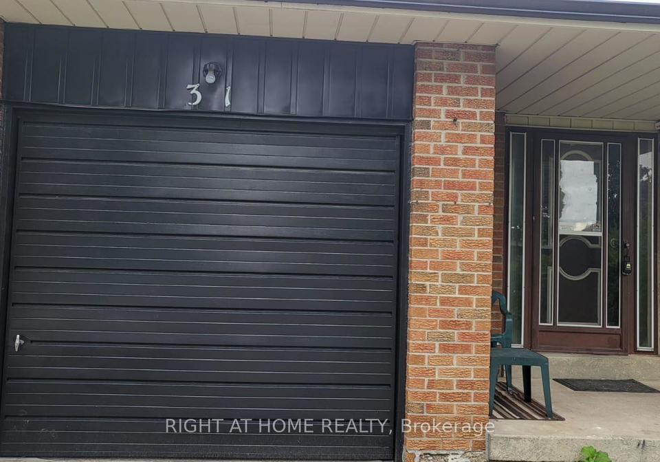 31-manitou-crescent-brampton-ontario-w13807676