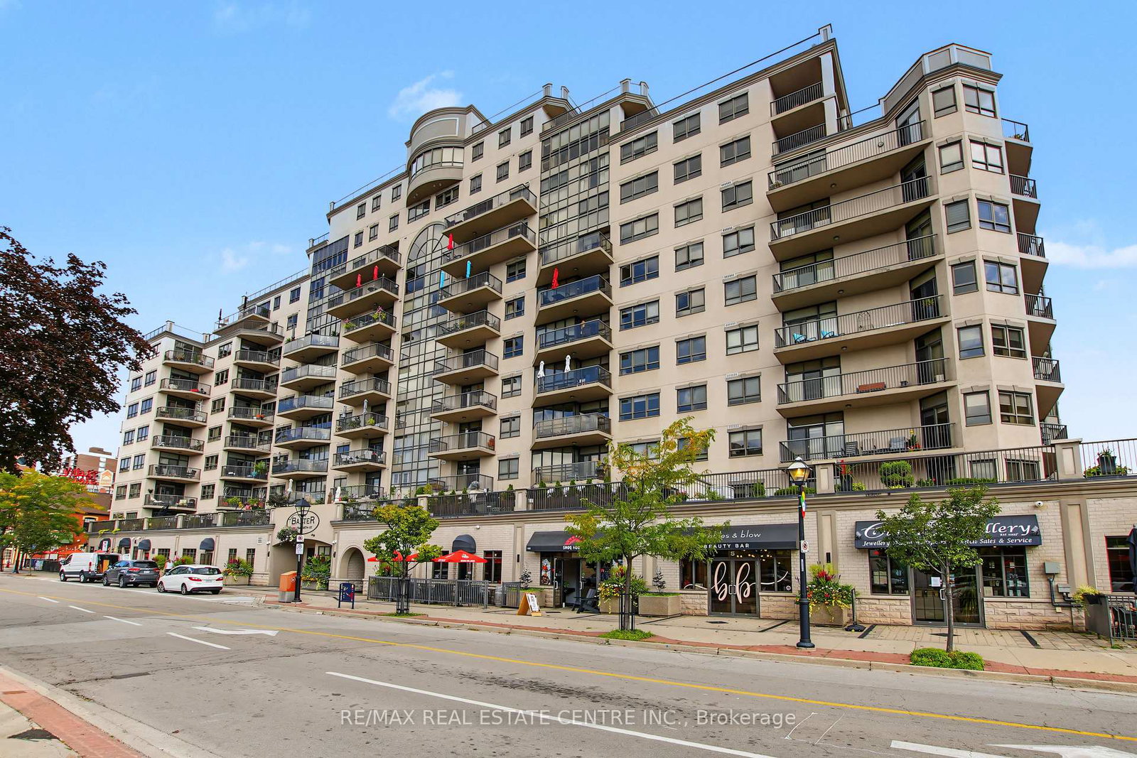 399-elizabeth-street-burlington-ontario-w13807842