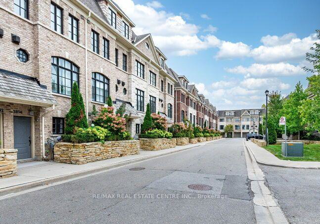 2034-queensborough-gate-mississauga-ontario-w13808124