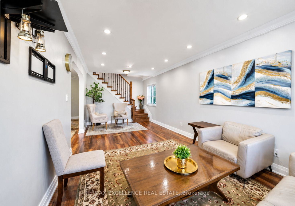 49-barrhead-crescent-toronto-etobicoke-ontario-w13808368