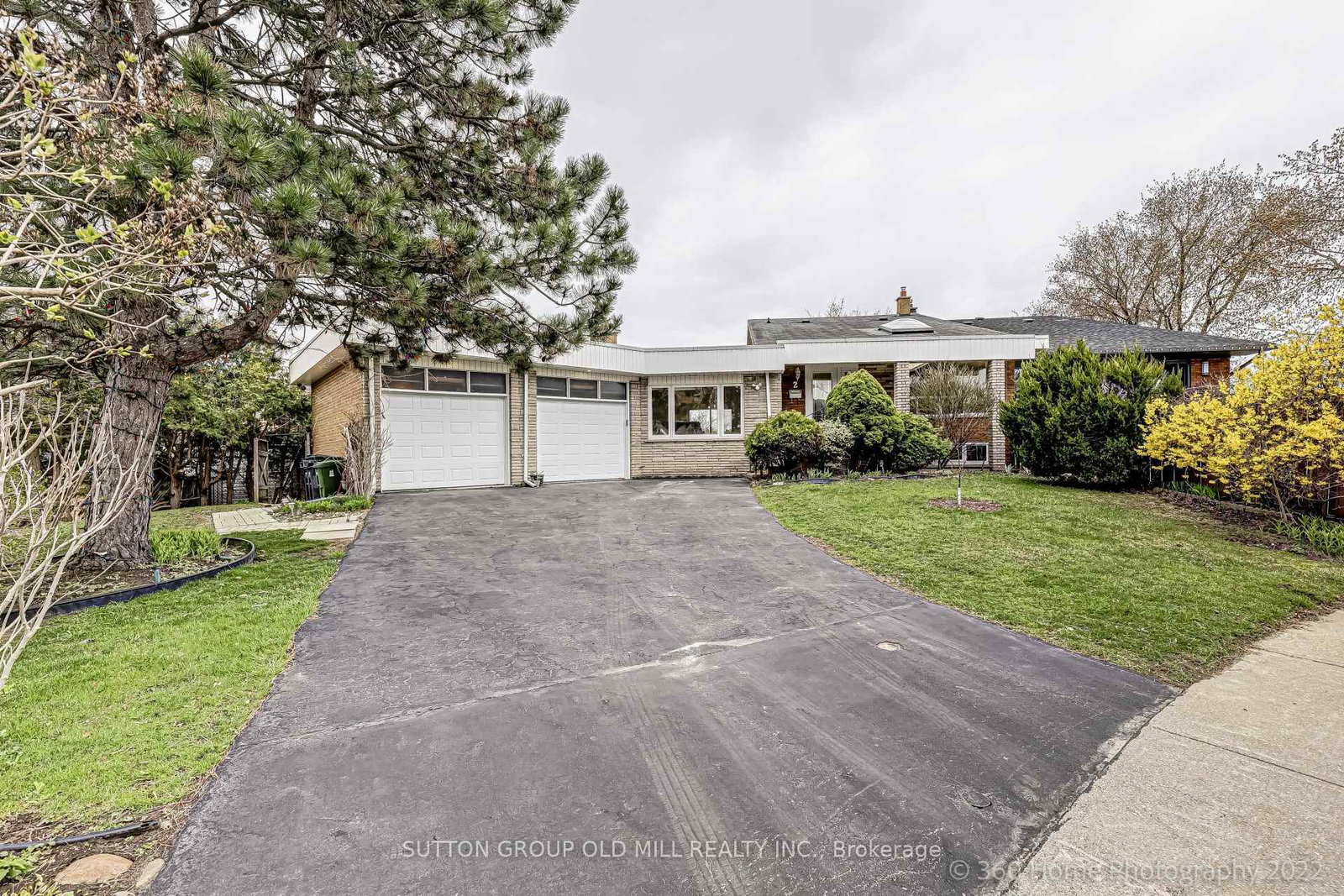 2-leita-court-toronto-etobicoke-ontario-w13808574