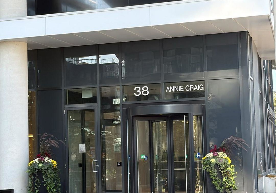 38-annie-craig-drive-toronto-etobicoke-ontario-w13808798