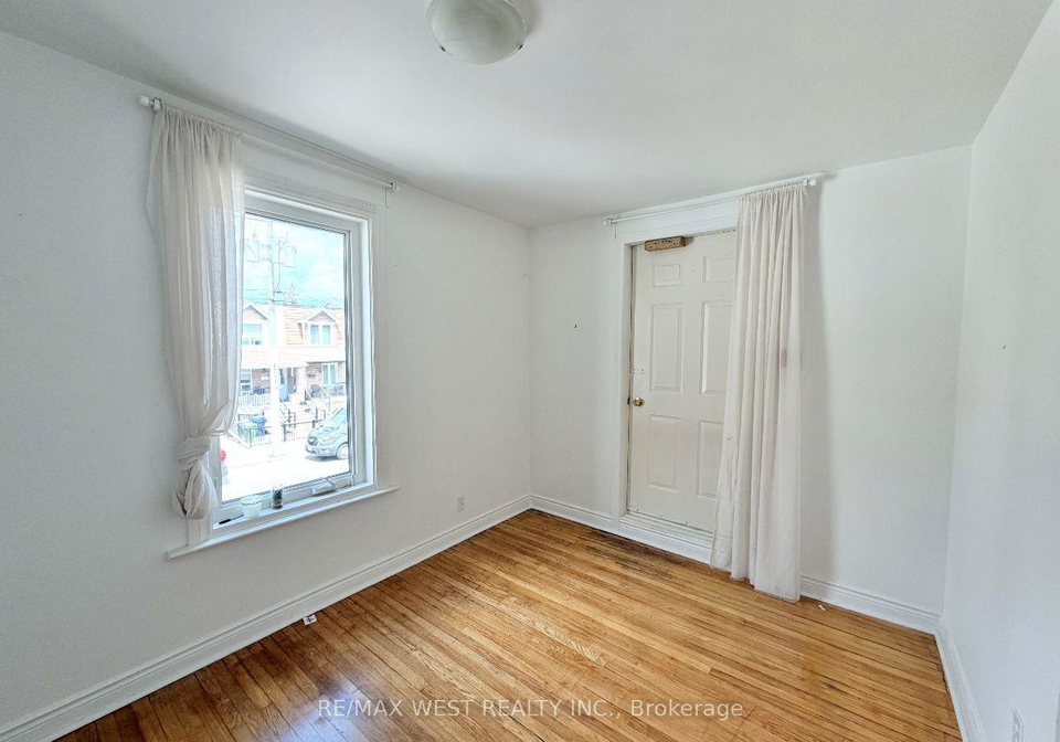 173-lappin-avenue-e-toronto-toronto-ontario-w13808950