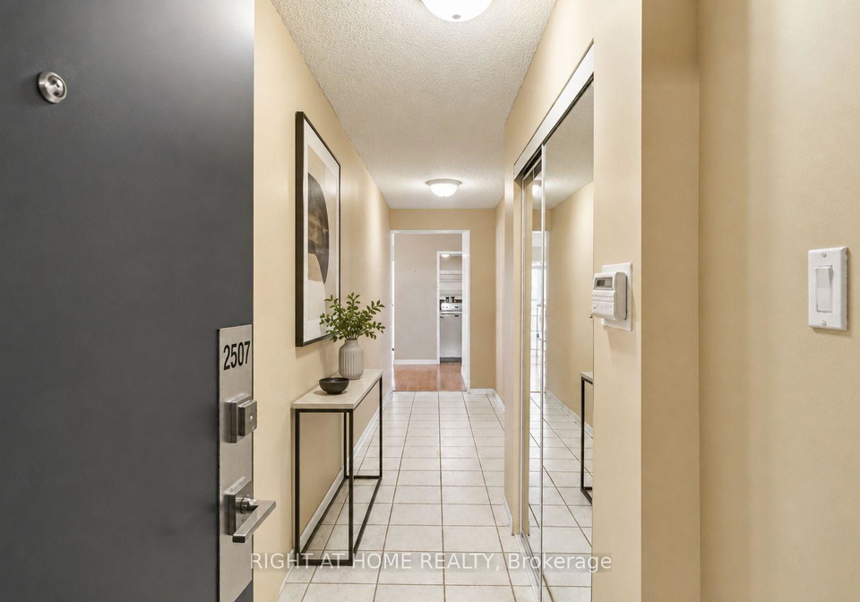 3650-kaneff-crescent-mississauga-ontario-w13809100
