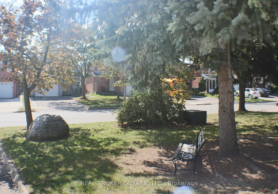 24-fallen-oak-court-brampton-ontario-w13809246