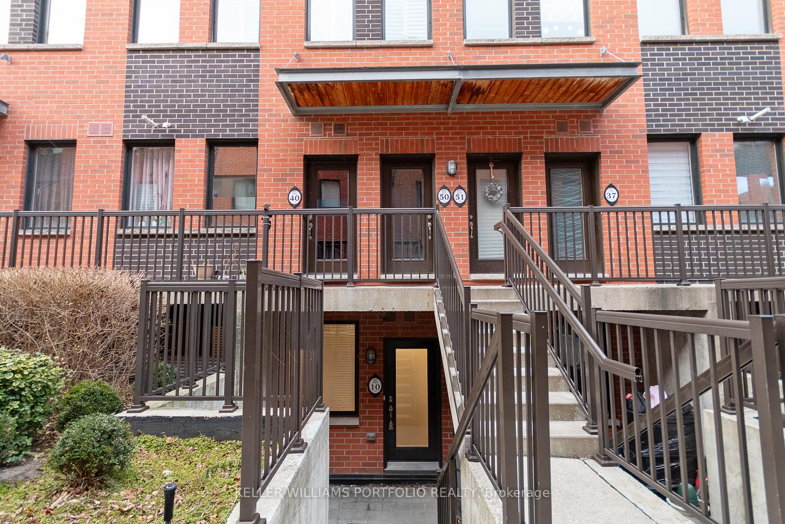 869-wilson-avenue-toronto-york-ontario-w13809352