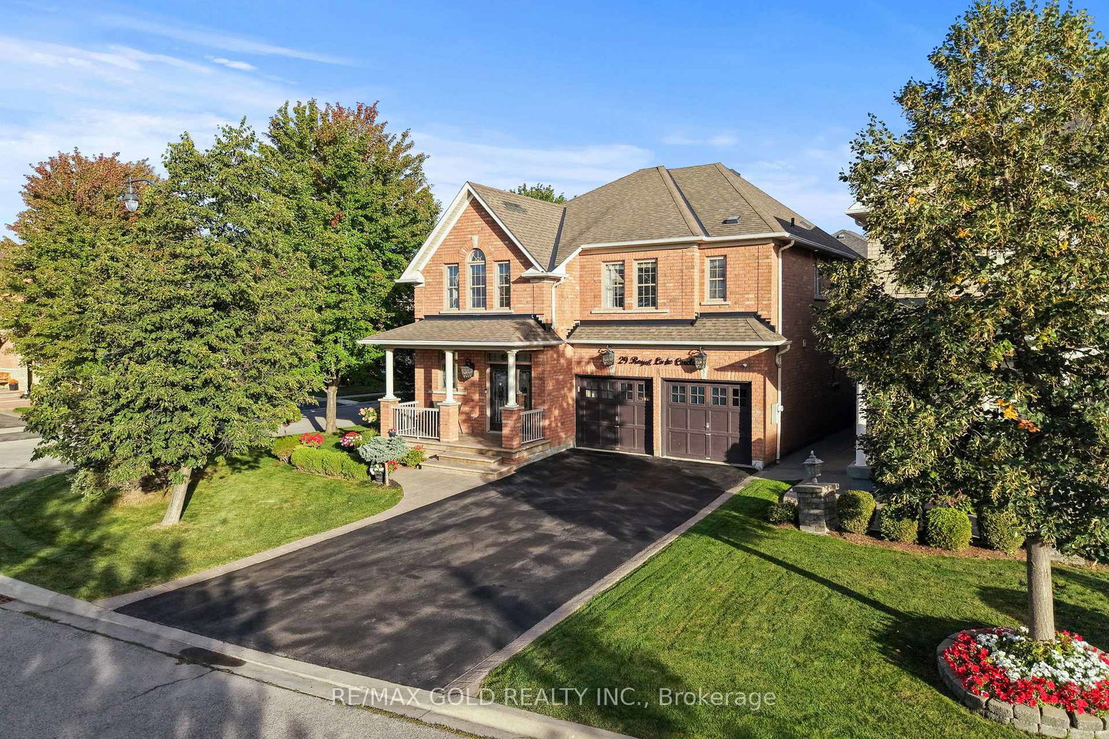 29-royal-links-circle-brampton-ontario-w13809574