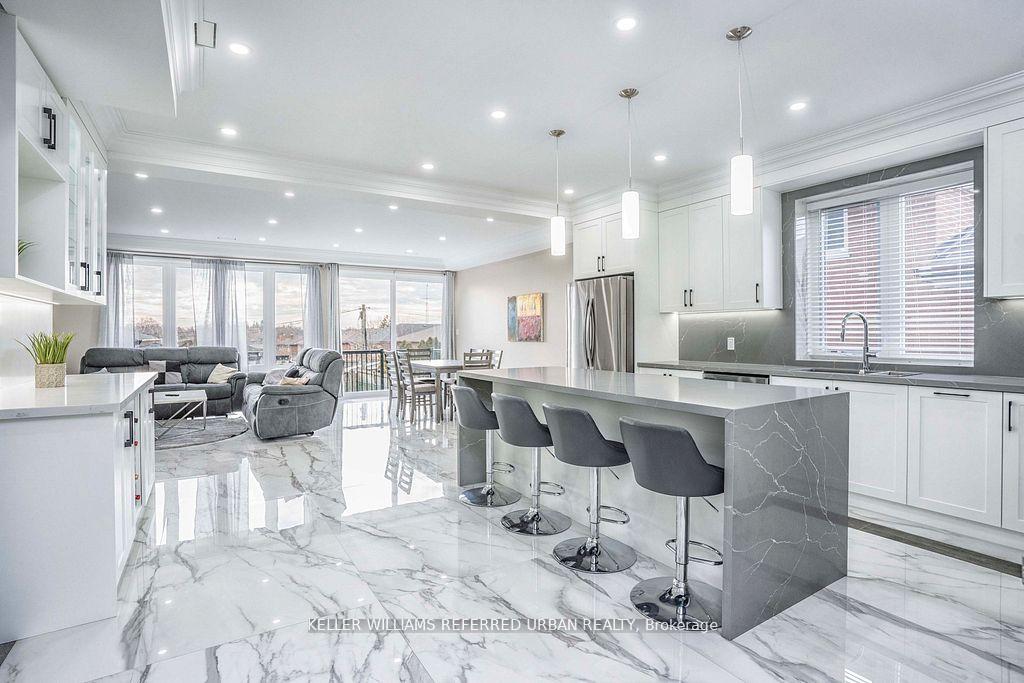 83-floral-parkway-toronto-north-york-ontario-w13809812