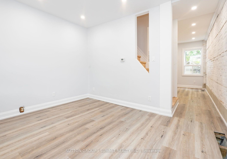 100-rosethorn-avenue-toronto-toronto-ontario-w13809904