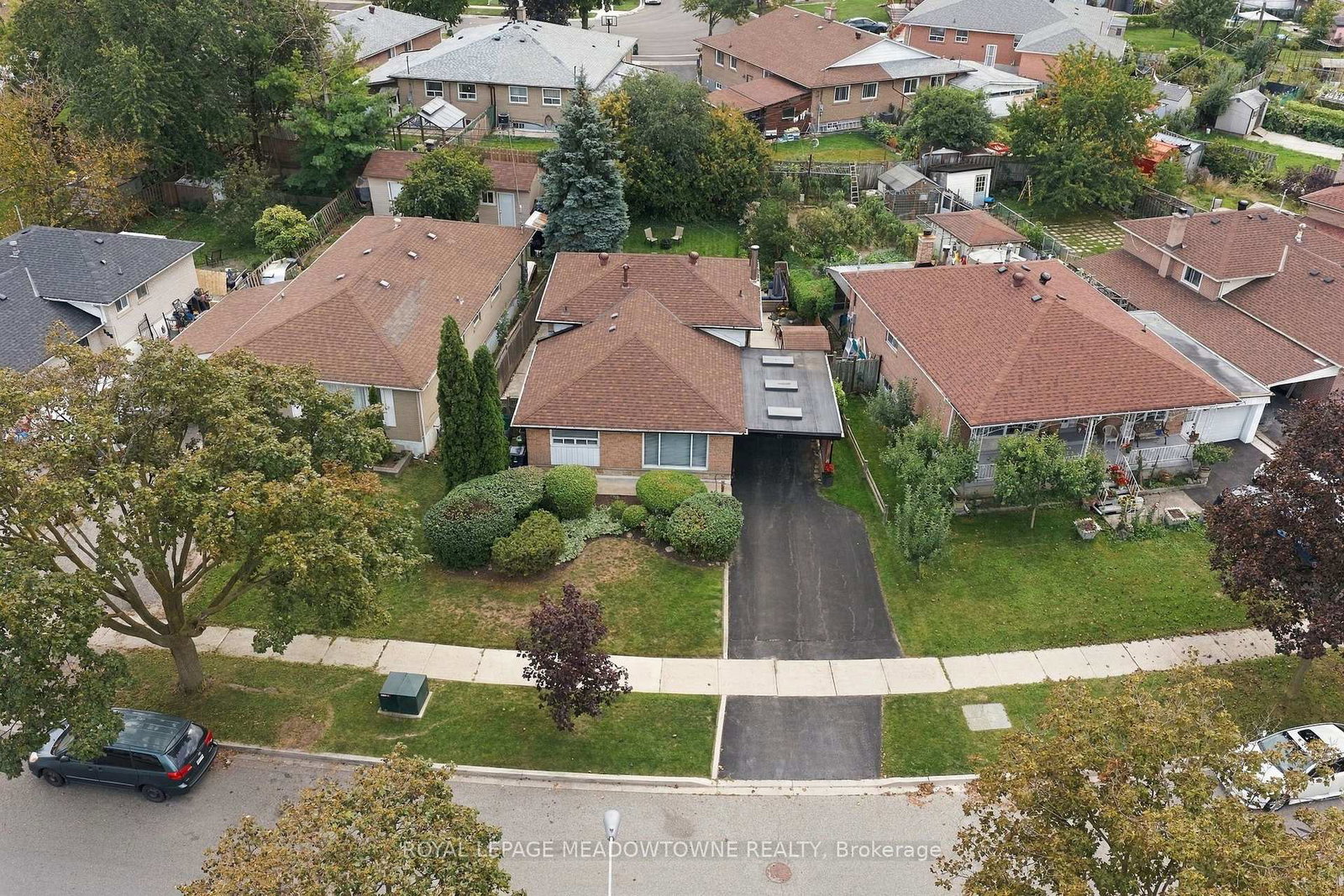 100-lexington-avenue-toronto-etobicoke-ontario-w13809916