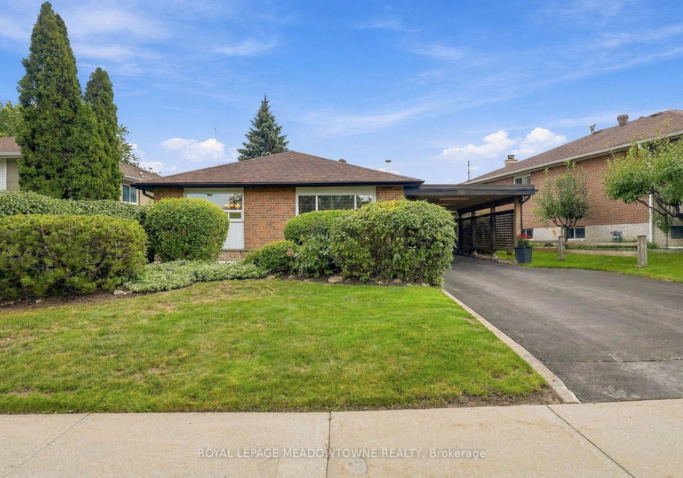 100-lexington-avenue-toronto-etobicoke-ontario-w13809916