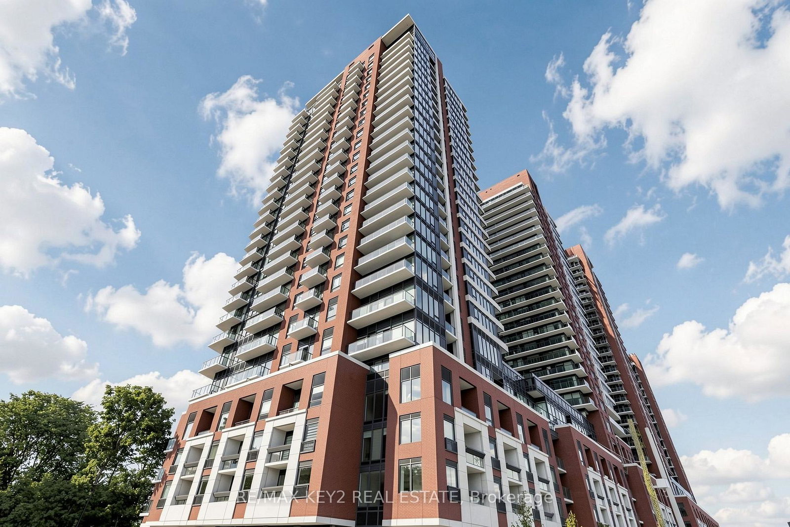 4010-eglinton-avenue-w-toronto-etobicoke-ontario-w13809918