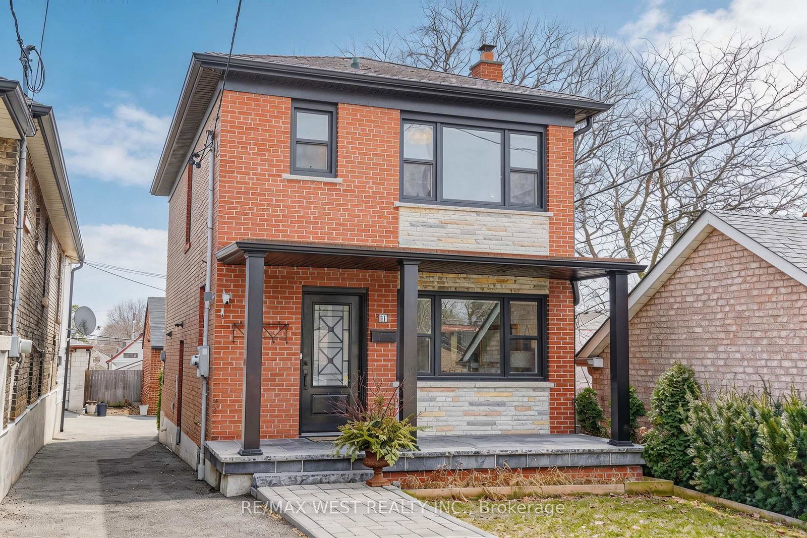11-helen-avenue-toronto-toronto-ontario-w13809934