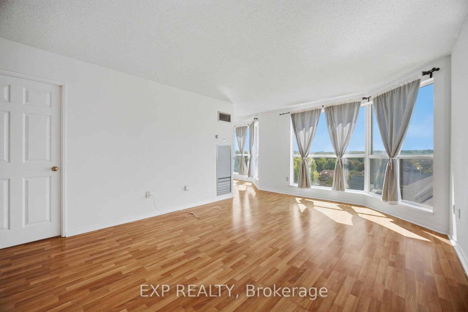 2155-burnhamthorpe-road-w-mississauga-ontario-w13809970