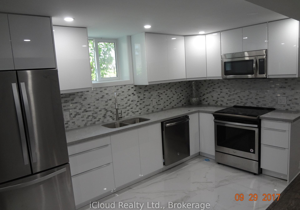 28-jill-crescent-toronto-etobicoke-ontario-w13810074
