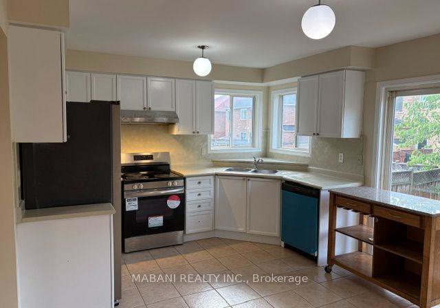 5975-sidmouth-street-mississauga-ontario-w13810266