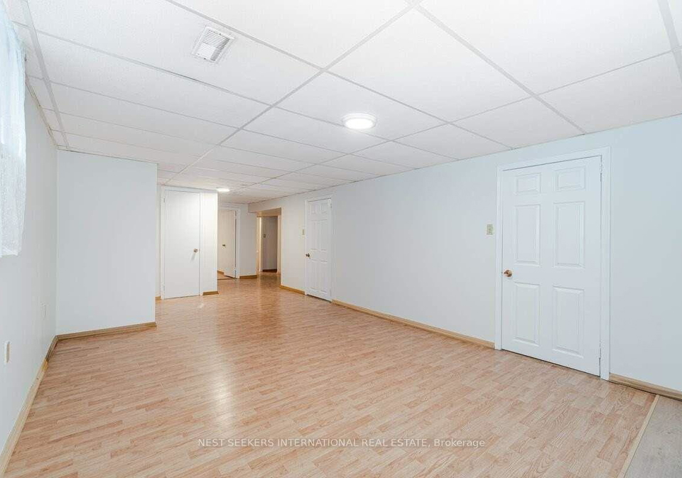 943-ninth-street-mississauga-ontario-w13810690