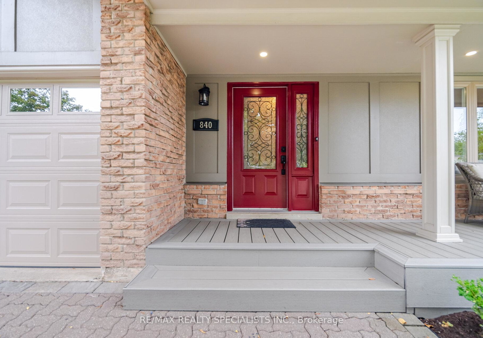840-hemlock-drive-milton-ontario-w13811118