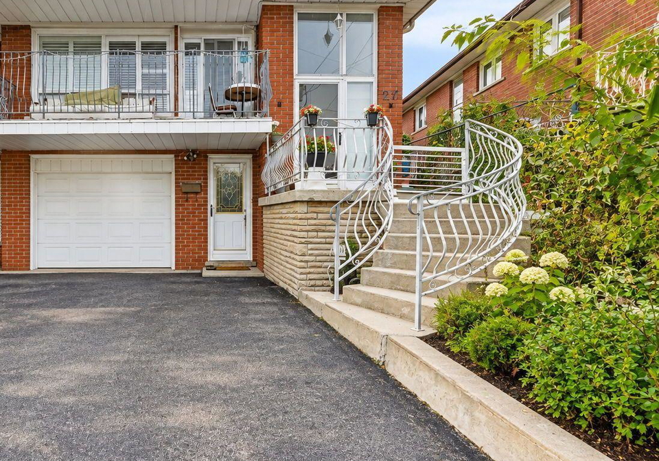 26-brubeck-road-toronto-york-ontario-w13811838