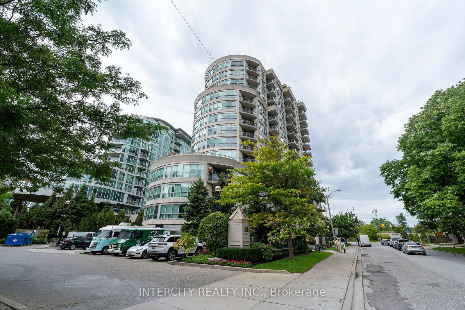88-palace-pier-court-toronto-etobicoke-ontario-w13811992