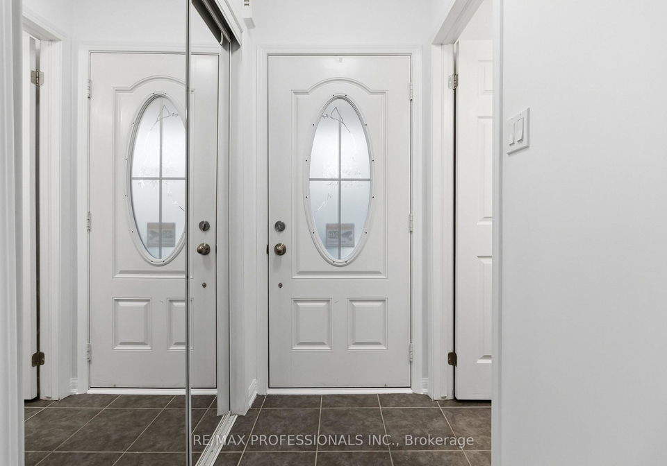 587-cargill-path-milton-ontario-w13812014