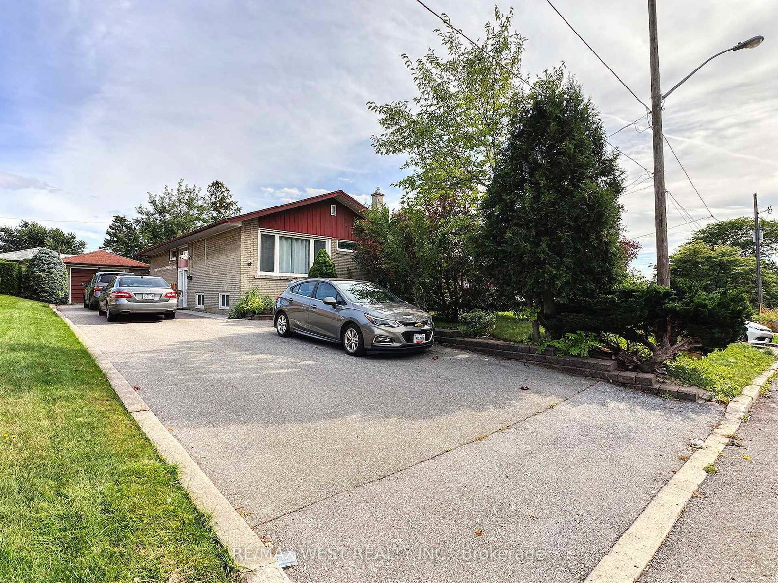 31-valencia-crescent-toronto-north-york-ontario-w13812188