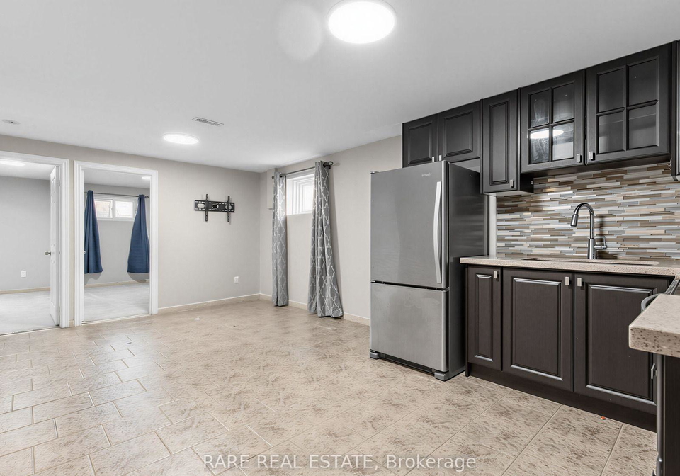 4-hisey-basement-crescent-toronto-york-ontario-w13812224