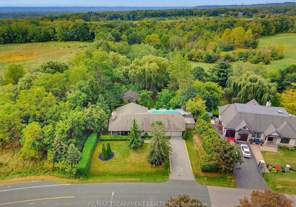 1316-nevarc-drive-burlington-ontario-w13812812