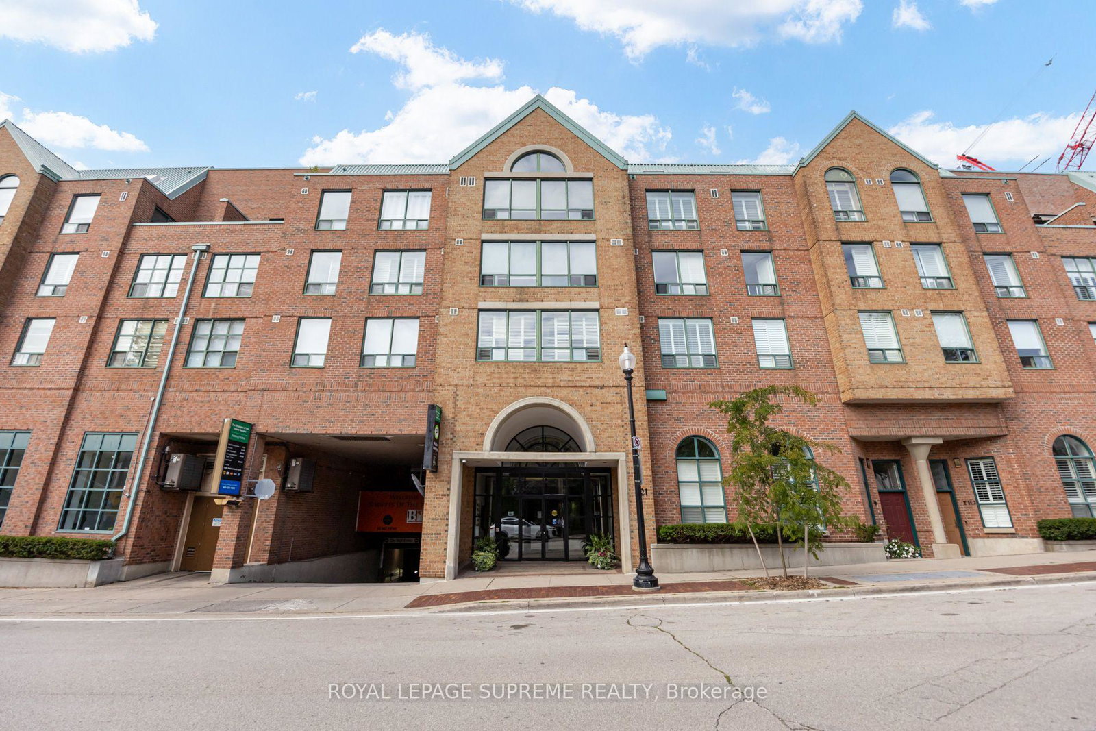 221-robinson-street-e-oakville-ontario-w13812960