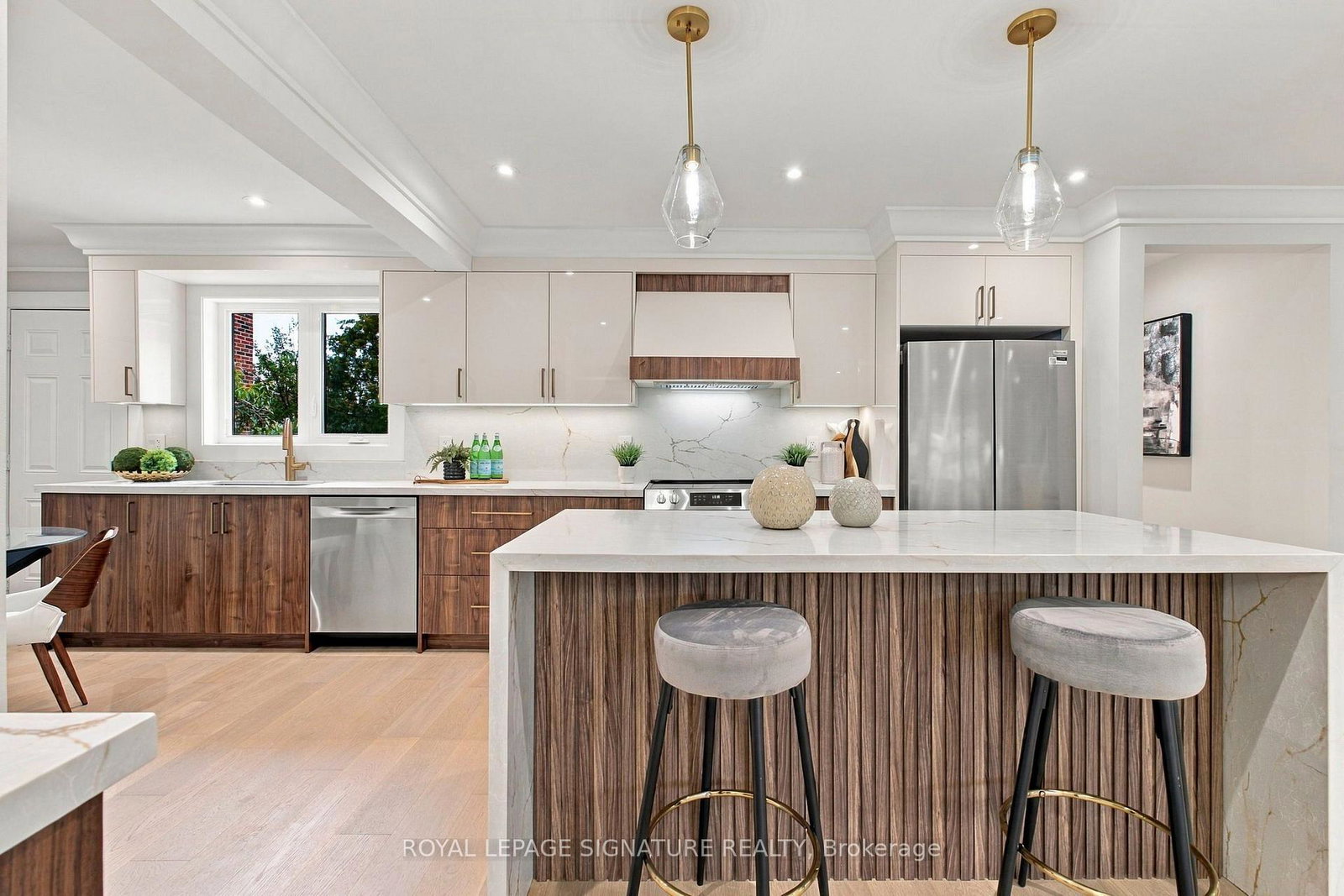 11-brook-tree-crescent-toronto-etobicoke-ontario-w13812990
