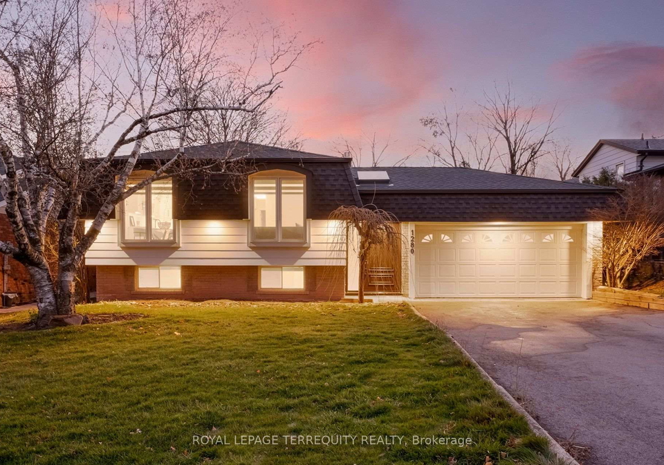 1280-hart-crescent-oakville-ontario-w13813066